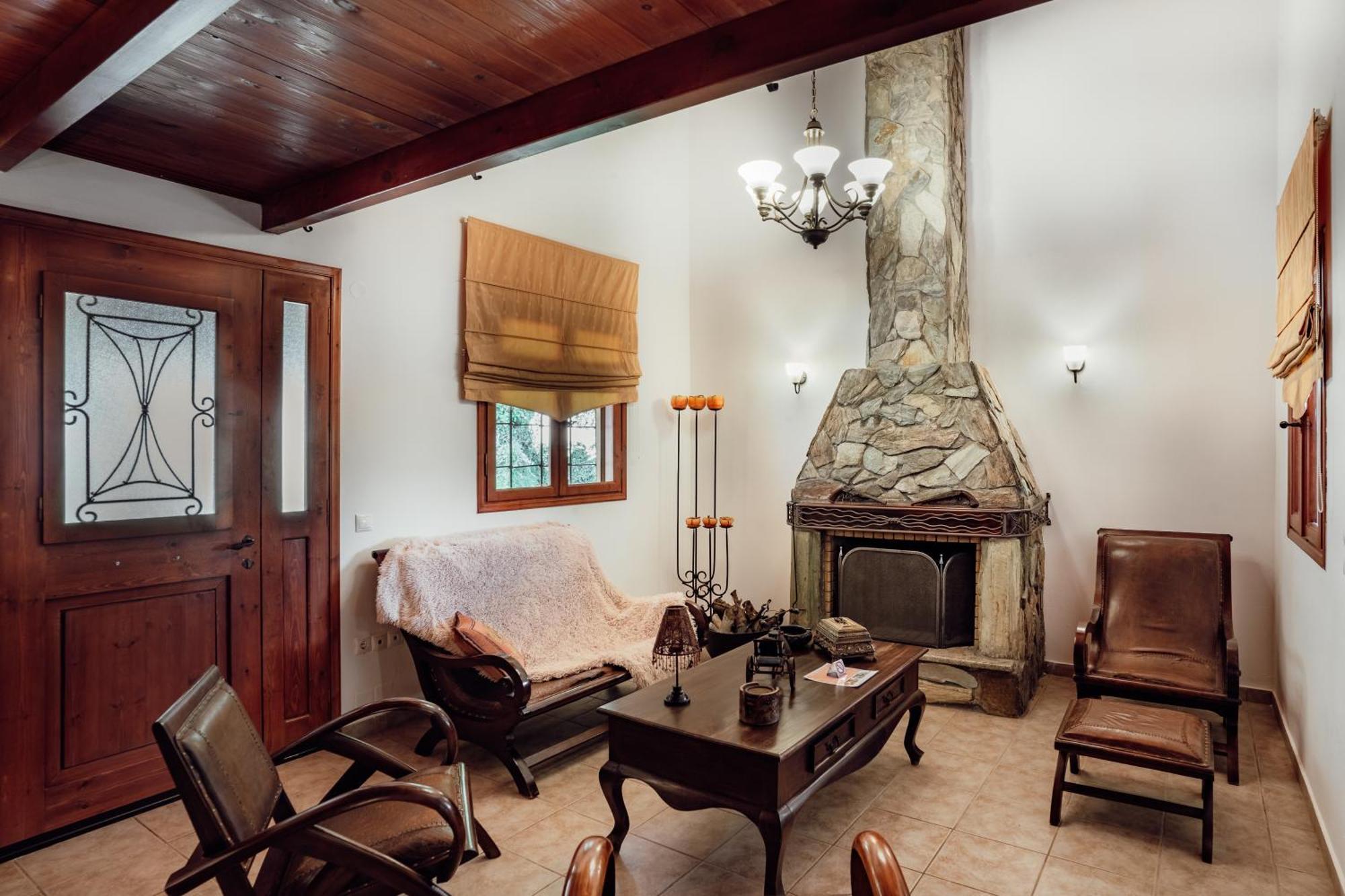 Dm Elegant And Charming Villa Foinikiá Екстериор снимка