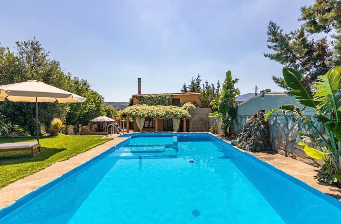 Dm Elegant And Charming Villa Foinikiá Стая снимка