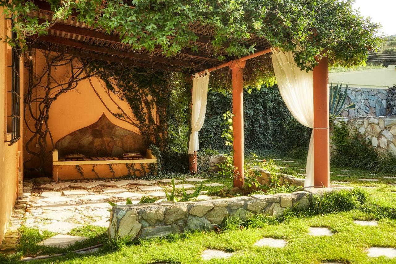 Dm Elegant And Charming Villa Foinikiá Екстериор снимка